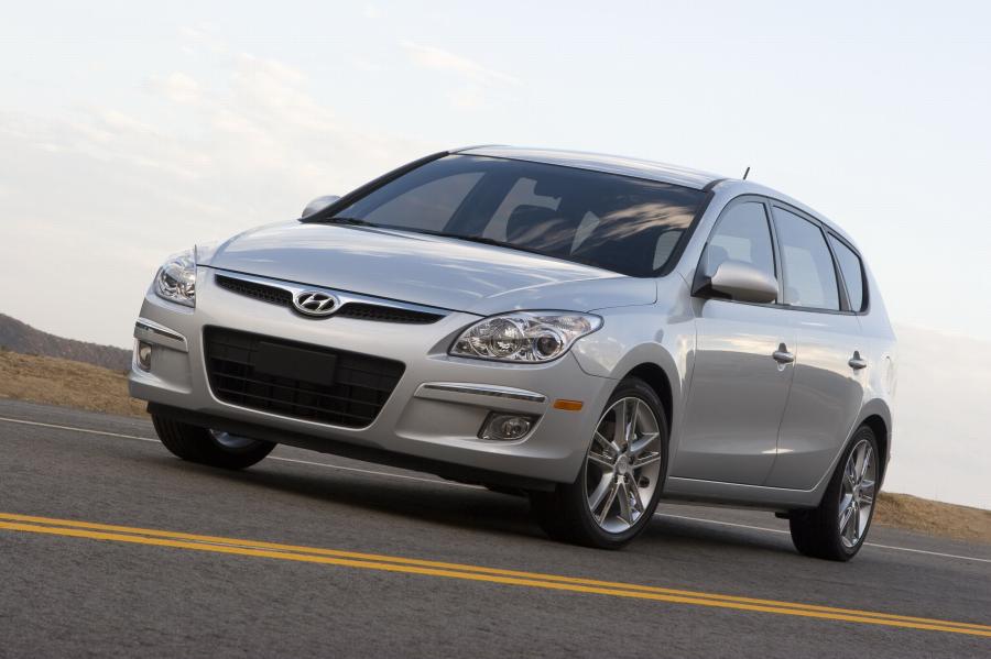  Hyundai Elantra Touring 2008 года  (фото 39 из 118)